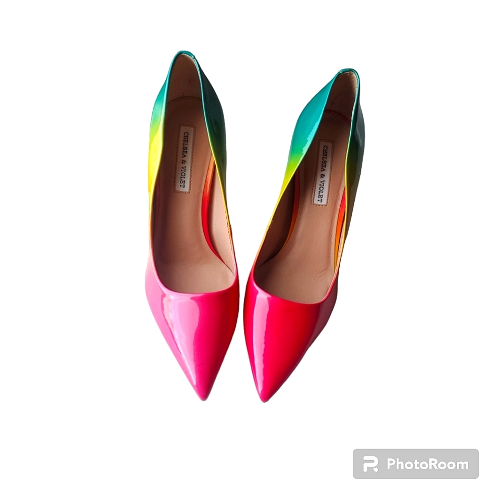 NWOB Chelsea & Violet Carre Ombre Pointed Toe Pumps